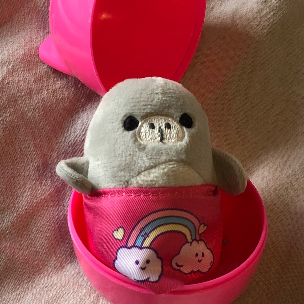 Squishmallow Squishville Matt The Manatee With Case!